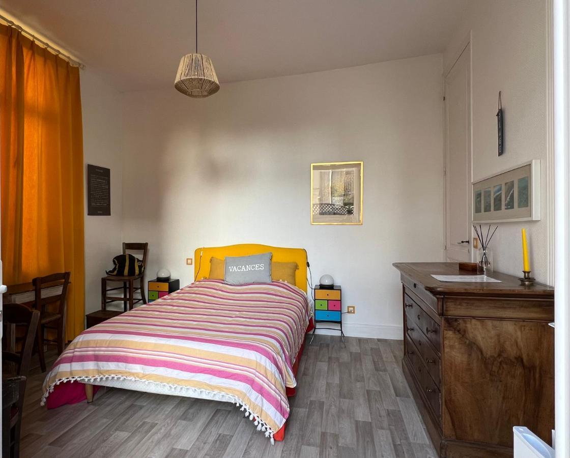 Chambre Sur La Falaise De Pontaillac Vaux-sur-Mer Exteriör bild
